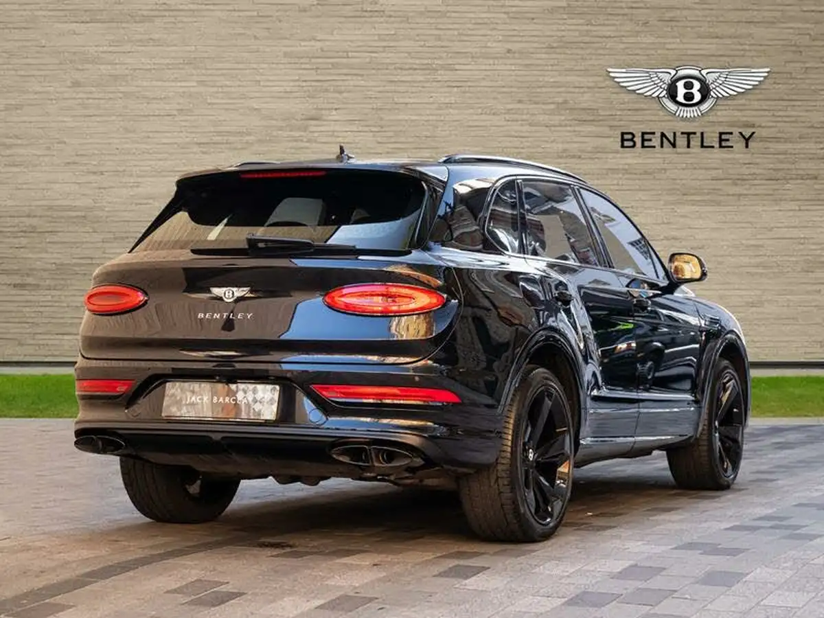2023-bentley-bentayga-40-v8-big-2
