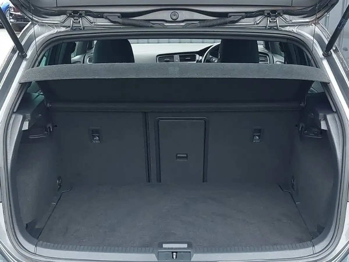 2020-volkswagen-golf-20-tsi-r-300ps-hatchback-5d-big-7
