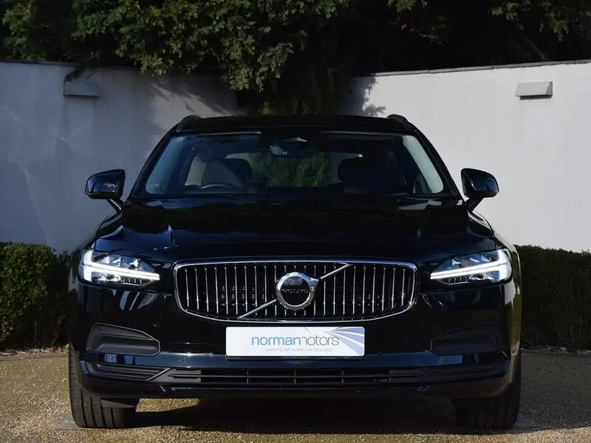 2022-volvo-v90-20td-b4-momentum-big-9