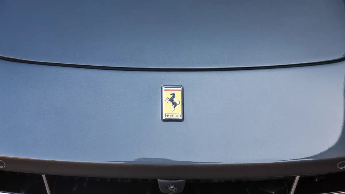 2016-ferrari-ff-63-big-23