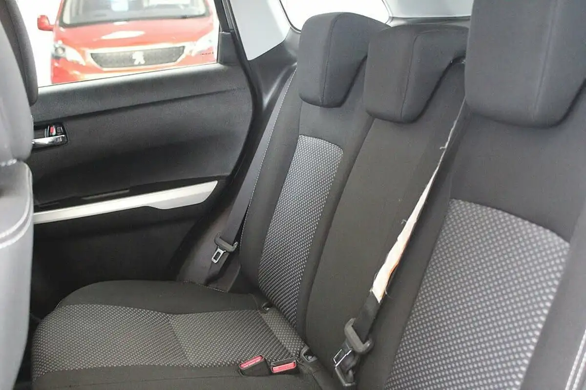 2018-suzuki-vitara-16-sz-t-big-24