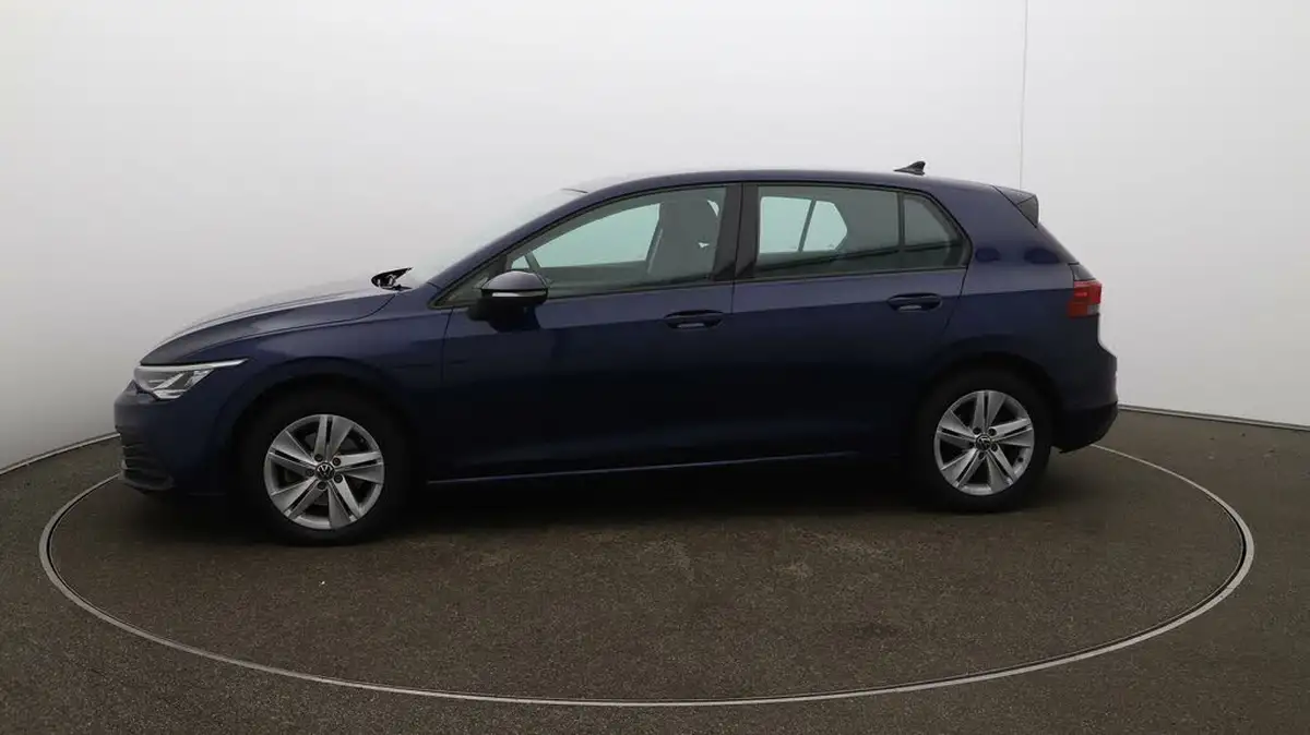 2021-volkswagen-golf-15-tsi-life-150ps-hatchback-big-4