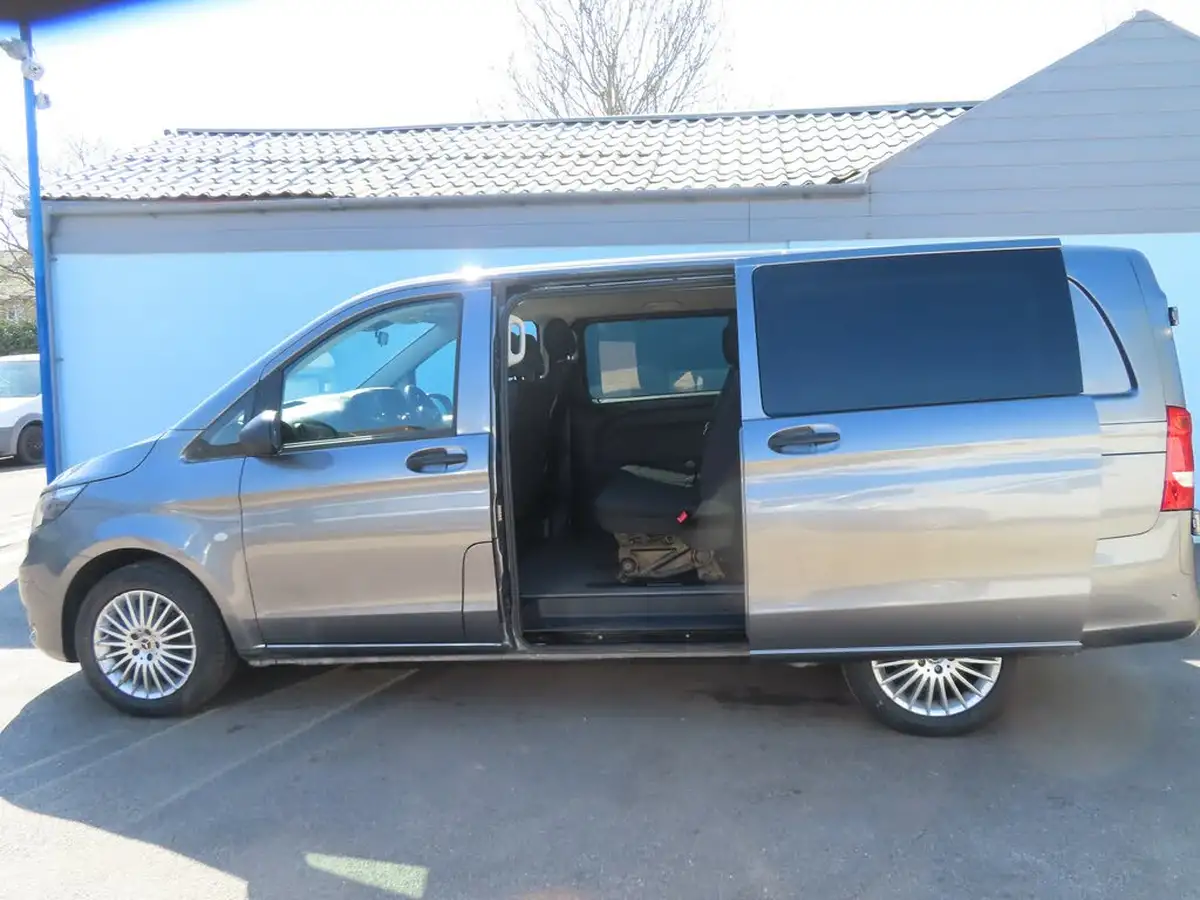 2022-mercedes-benz-vito-big-7