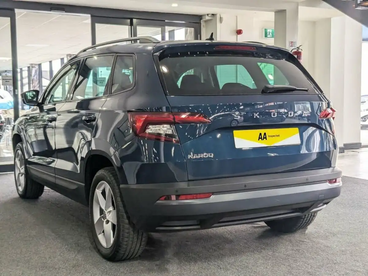2020-skoda-karoq-10-tsi-se-115ps-big-6