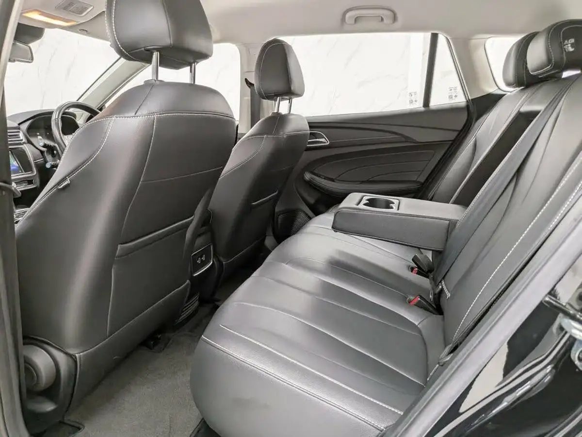 2022-mg-mg5-e-exclusive-ev-long-range-big-30