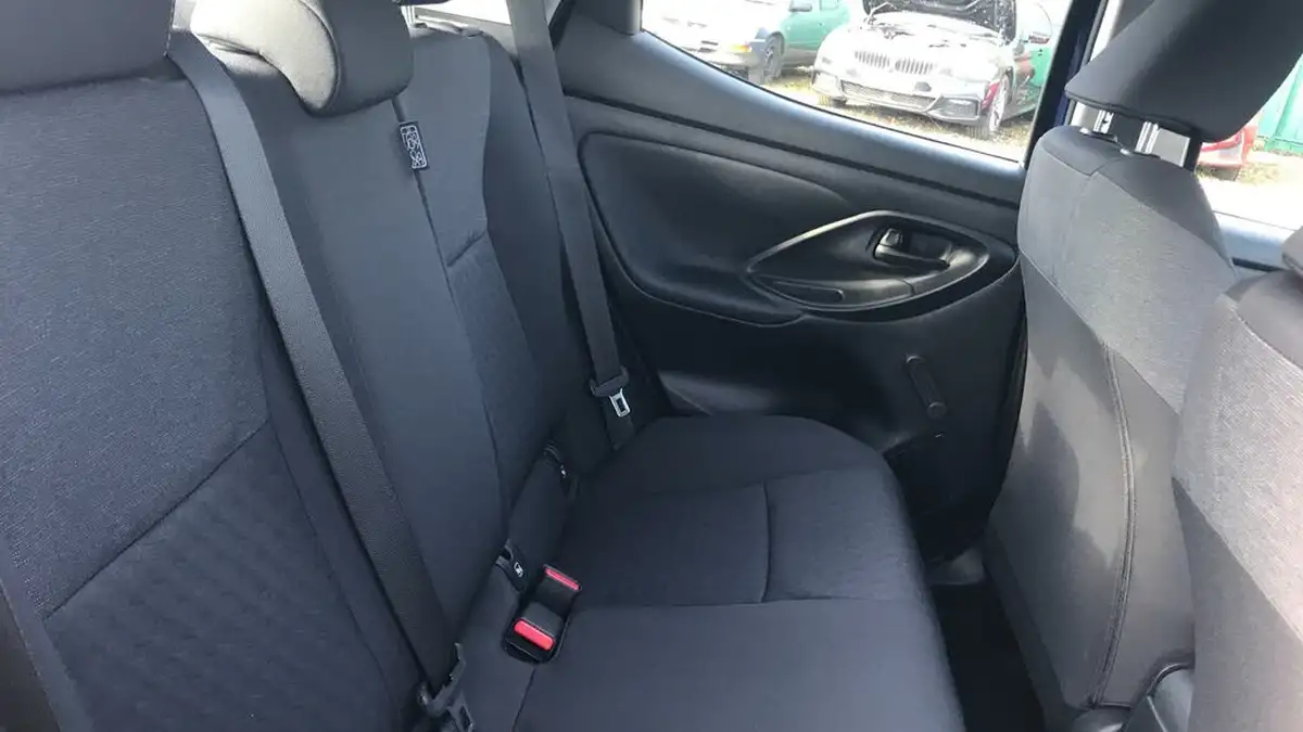 2022-toyota-yaris-15-vvt-i-icon-big-11