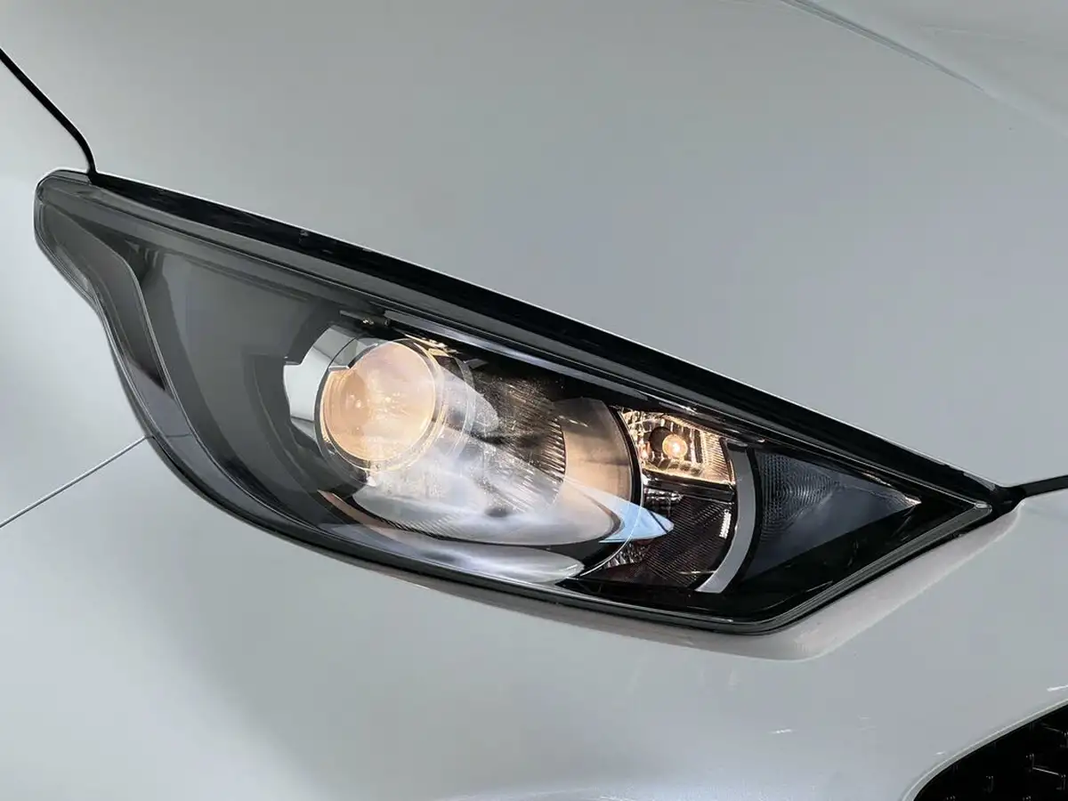 2024-mazda-mazda2-15-exclusive-line-big-6