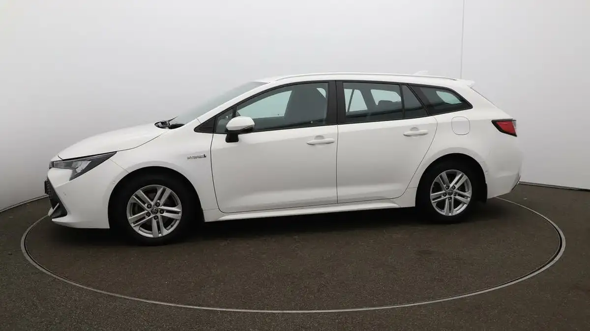 2021-toyota-corolla-18-vvt-i-icon-tech-spare-wheel-touring-sports-5d-big-59