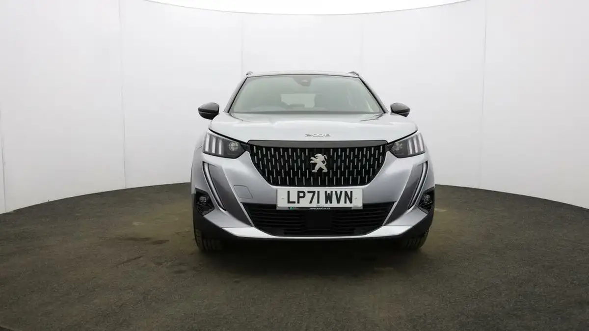 2022-peugeot-2008-suv-12-puretech-gt-big-34