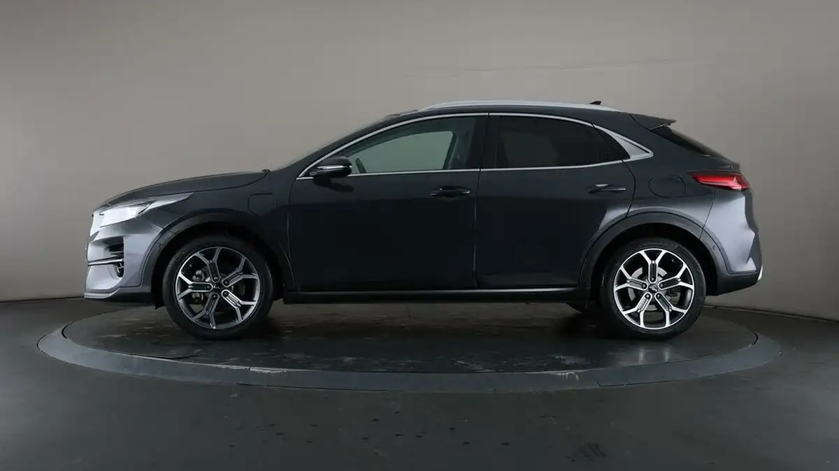 2022-kia-xceed-16-gdi-4-big-30