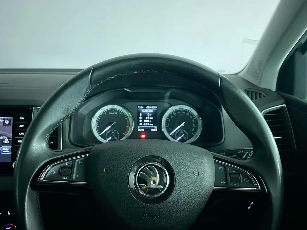 2020-skoda-karoq-15-tsi-se-l-dsg-big-21