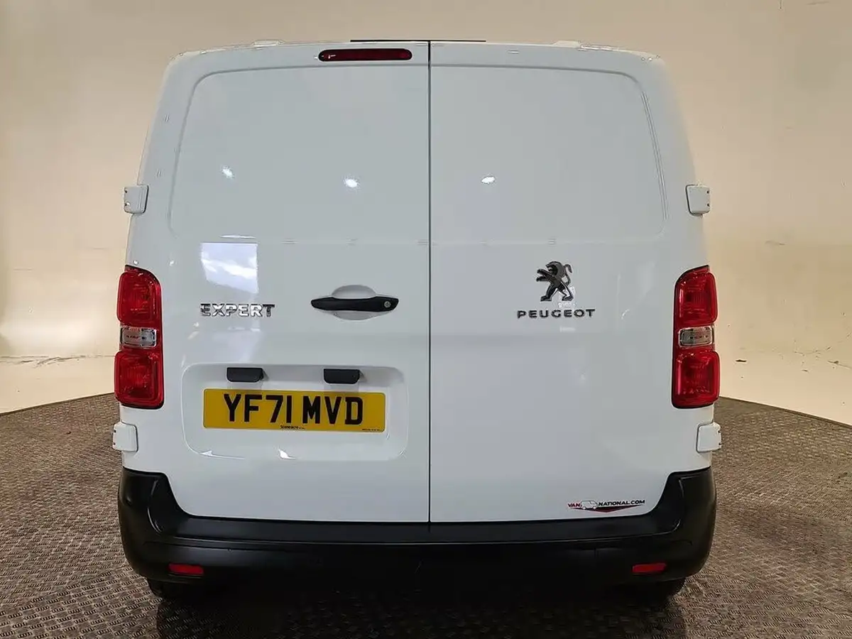 2022-peugeot-expert-15-bluehdi-professional-premium-compact-1000-big-16