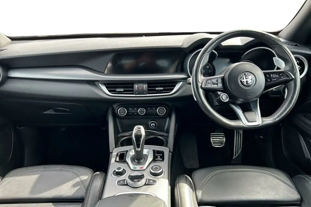 2022-alfa-romeo-stelvio-20-veloce-big-8