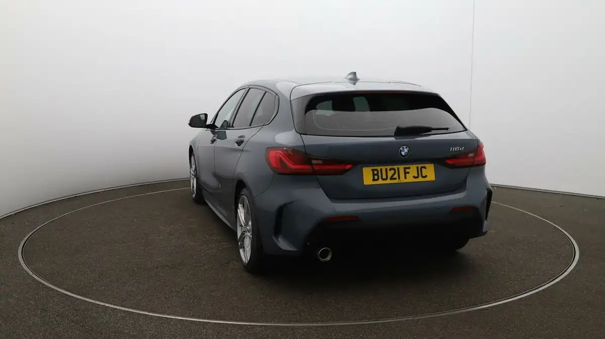 2021-bmw-1-series-15td-116d-m-sport-lcp-dct-big-53