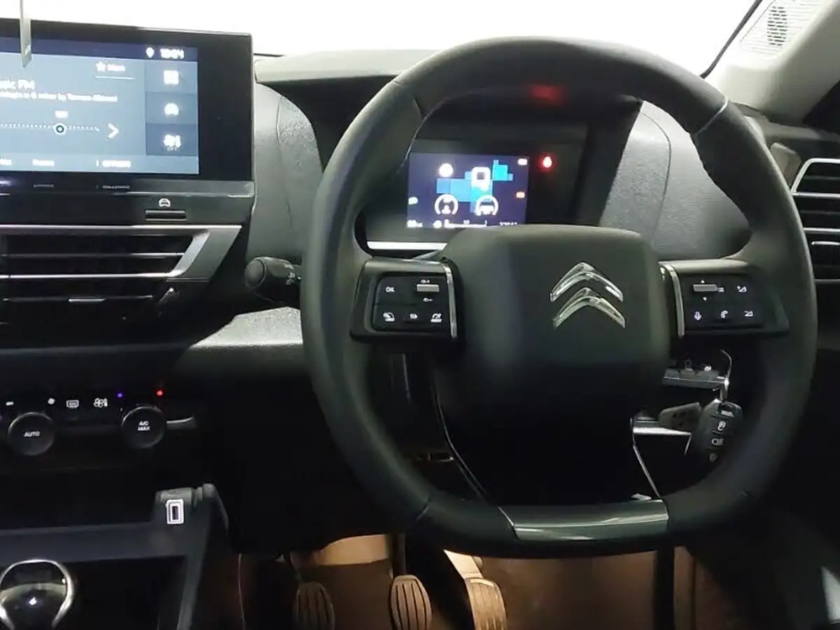 2023-citroen-c4-12-puretech-sense-big-6