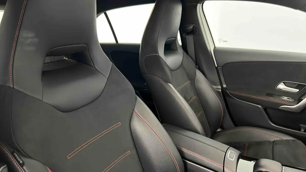 2021-mercedes-benz-a-class-13-a250e-amg-line-executive-hatchback-5d-big-33