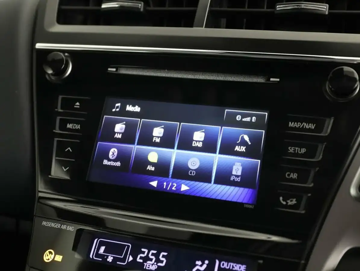 2020-toyota-prius-18-vvt-i-excel-big-38