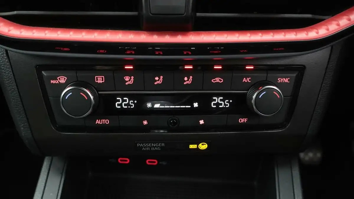 2022-seat-ibiza-10-tsi-fr-sport-110ps-big-12