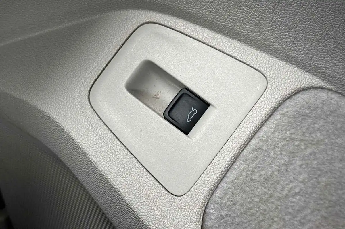2022-volkswagen-tiguan-15-tsi-elegance-big-21