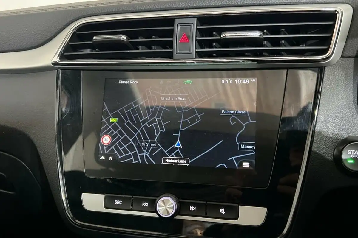 2020-mg-zs-suv-e-exclusive-ev-big-12
