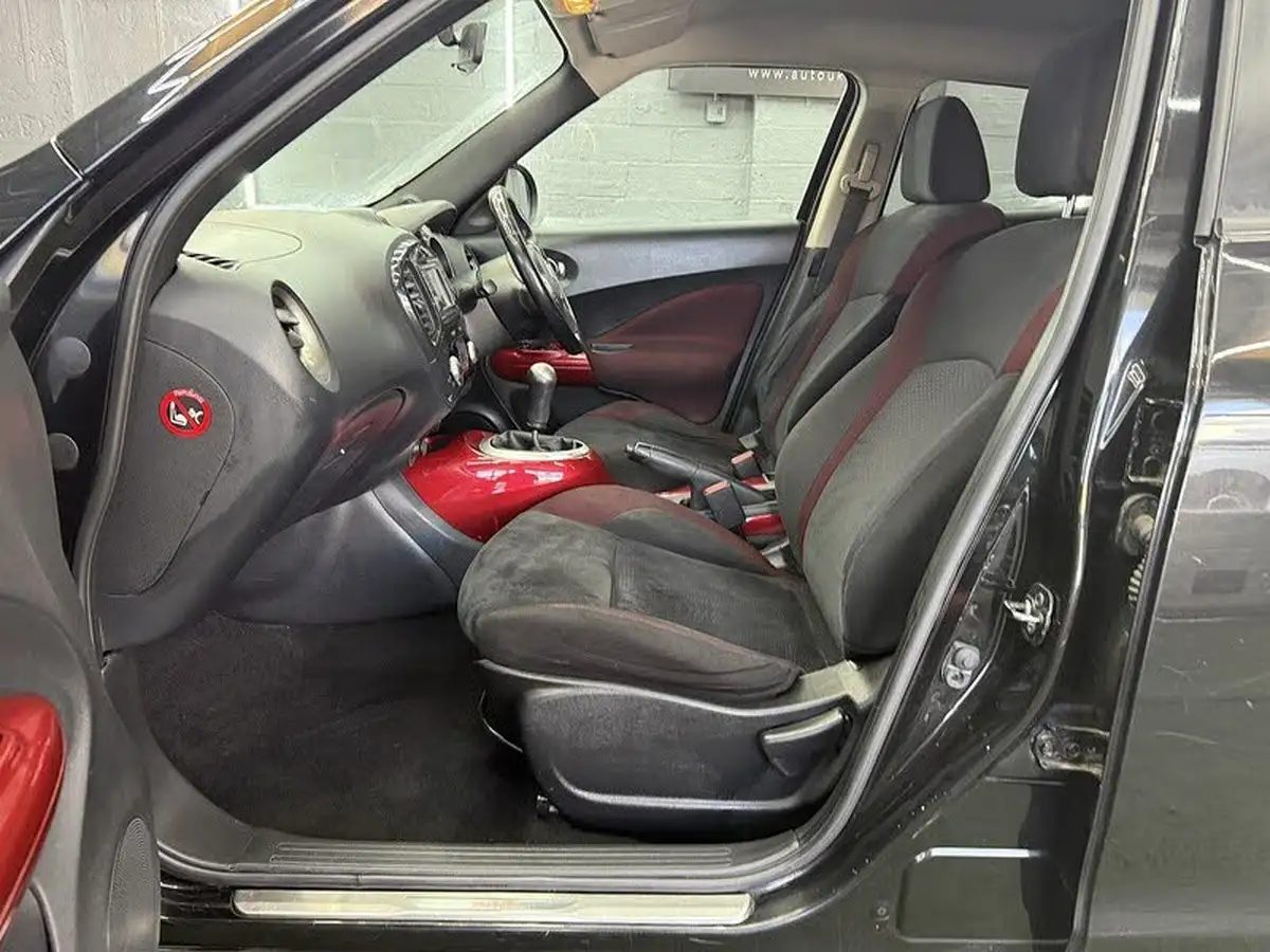 2011-nissan-juke-16-acenta-premium-16v-1598cc-big-40