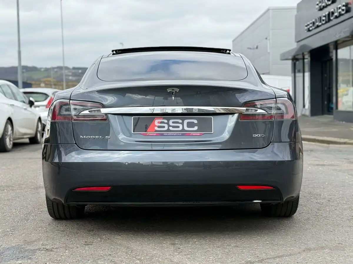 2016-tesla-model-s-e-90d-executive-edition-big-9