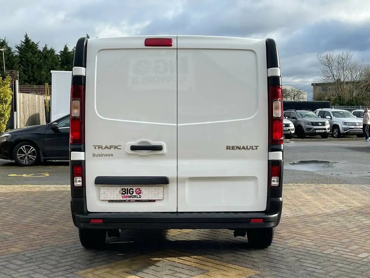2022-renault-trafic-20dci-sl28-130-business-big-4
