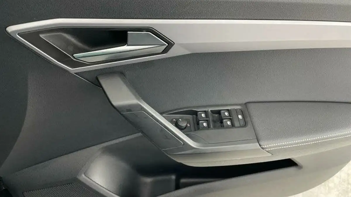 2022-seat-ibiza-10-tsi-xcellence-95ps-big-19