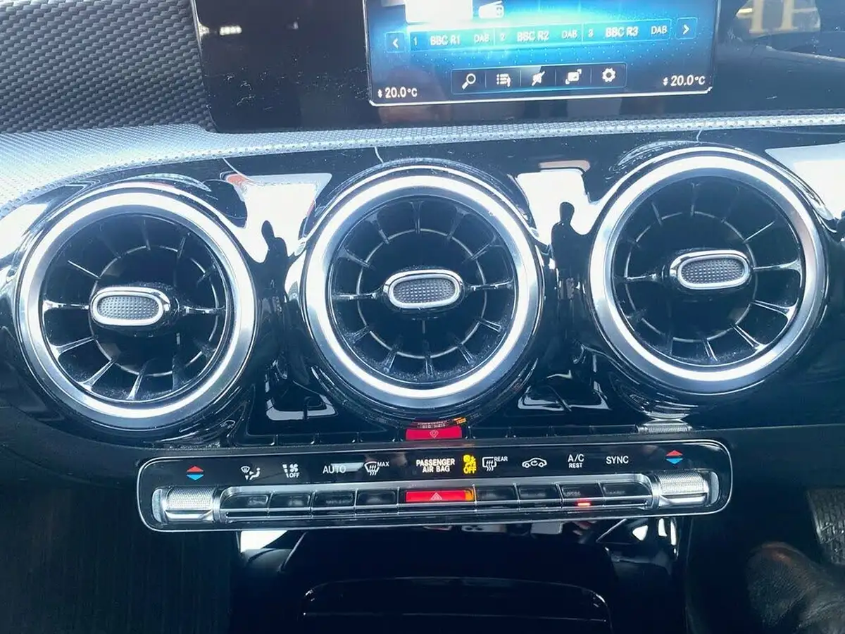 2018-mercedes-benz-a-class-15d-a180d-sport-116ps-ss-hatchback-5d-7g-dct-big-25