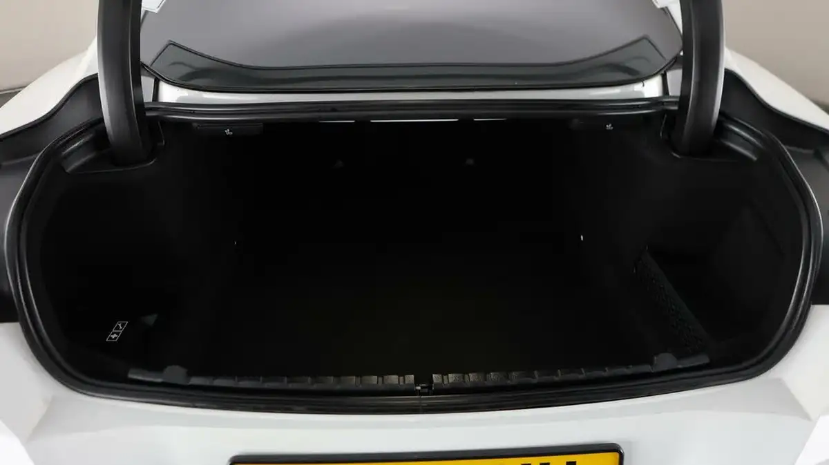 2021-bmw-8-series-30-840i-m-sport-coupe-2d-big-16