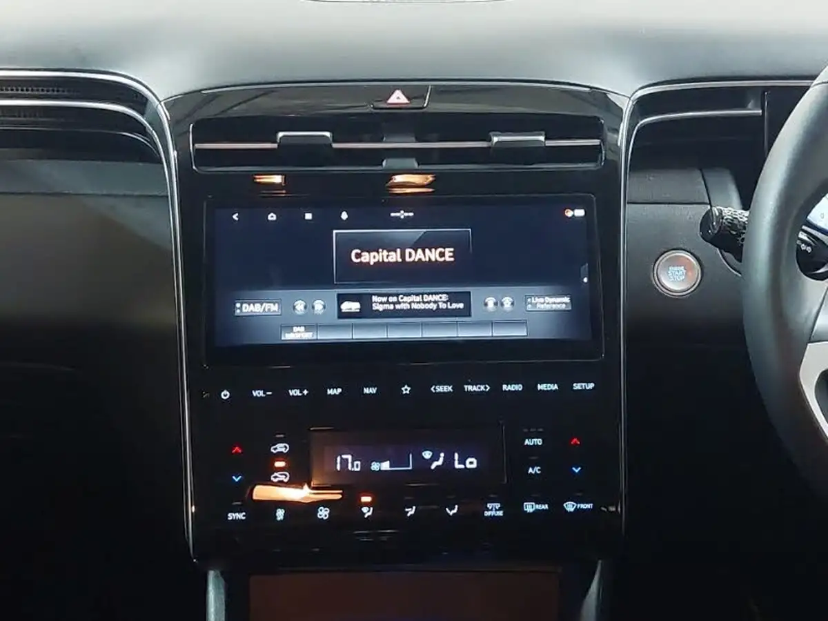 2024-hyundai-tucson-16-t-gdi-premium-150ps-big-10