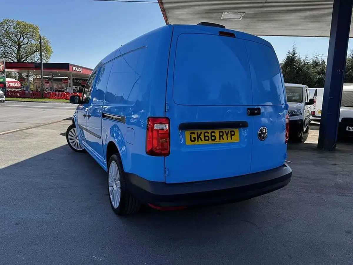 2016-volkswagen-caddy-maxi-20tdi-c20-maxi-startline-bmt-102pseu6-big-2