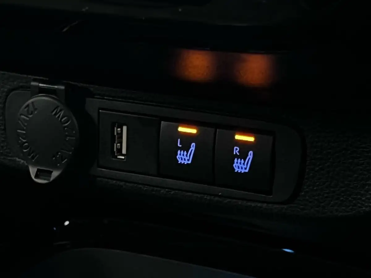 2022-toyota-aygo-x-10-vvt-i-limited-edition-big-28
