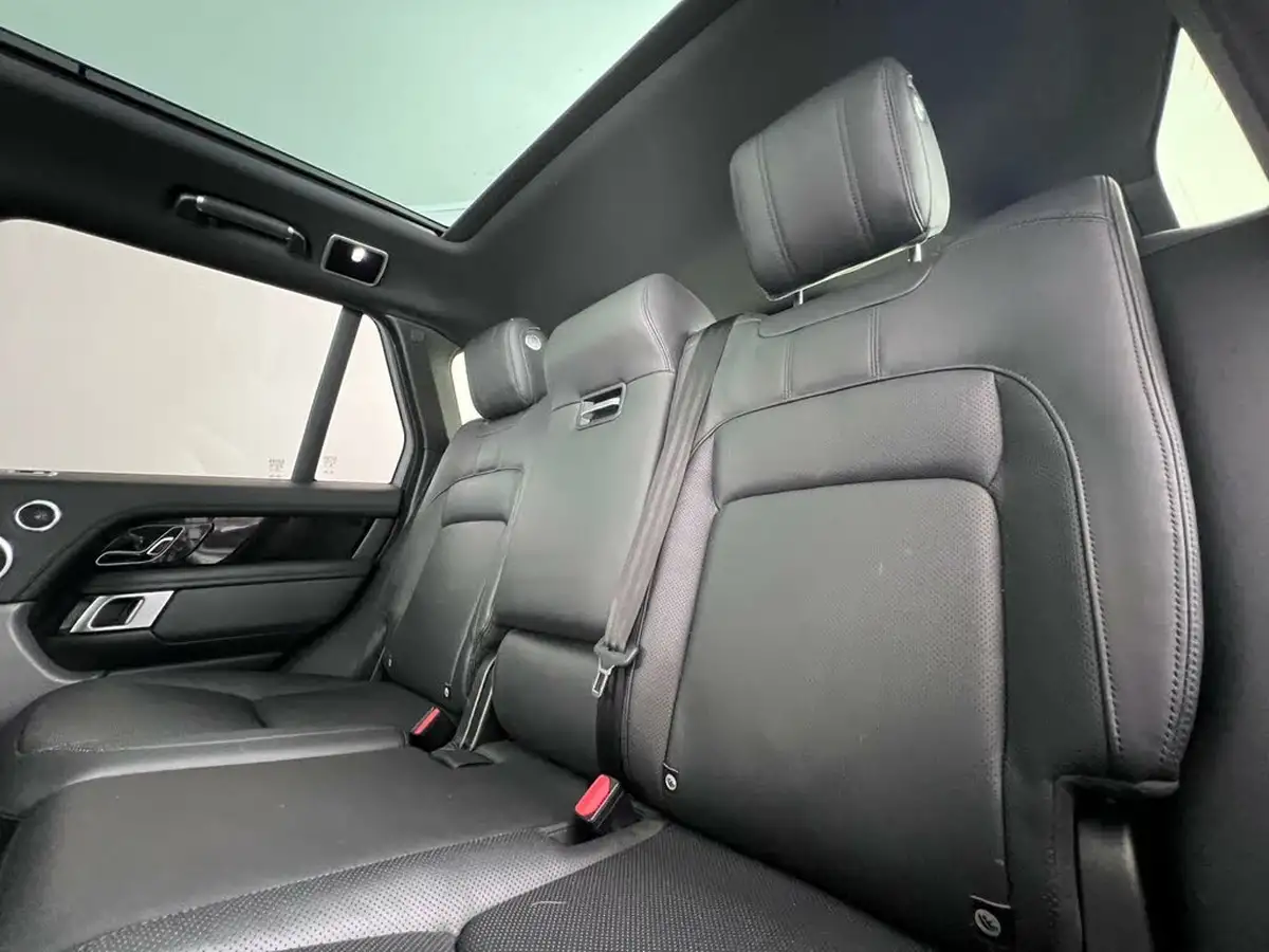 2019-land-rover-range-rover-20-p400e-vogue-big-15