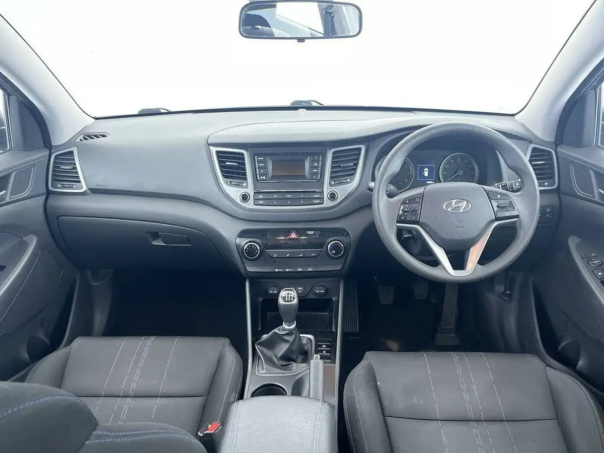 2017-hyundai-tucson-16-gdi-blue-drive-s-big-4