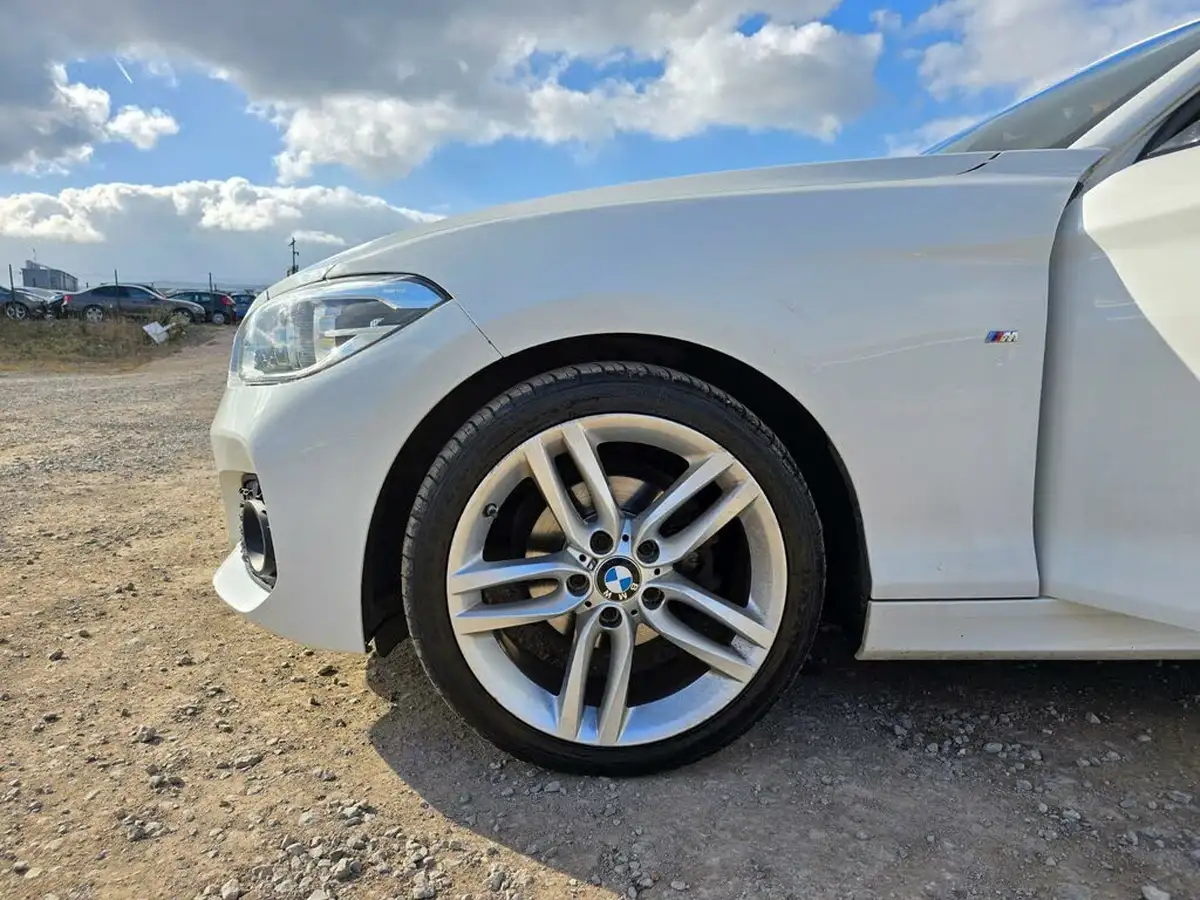 2016-bmw-1-series-20td-118d-m-sport-5d-auto-big-40
