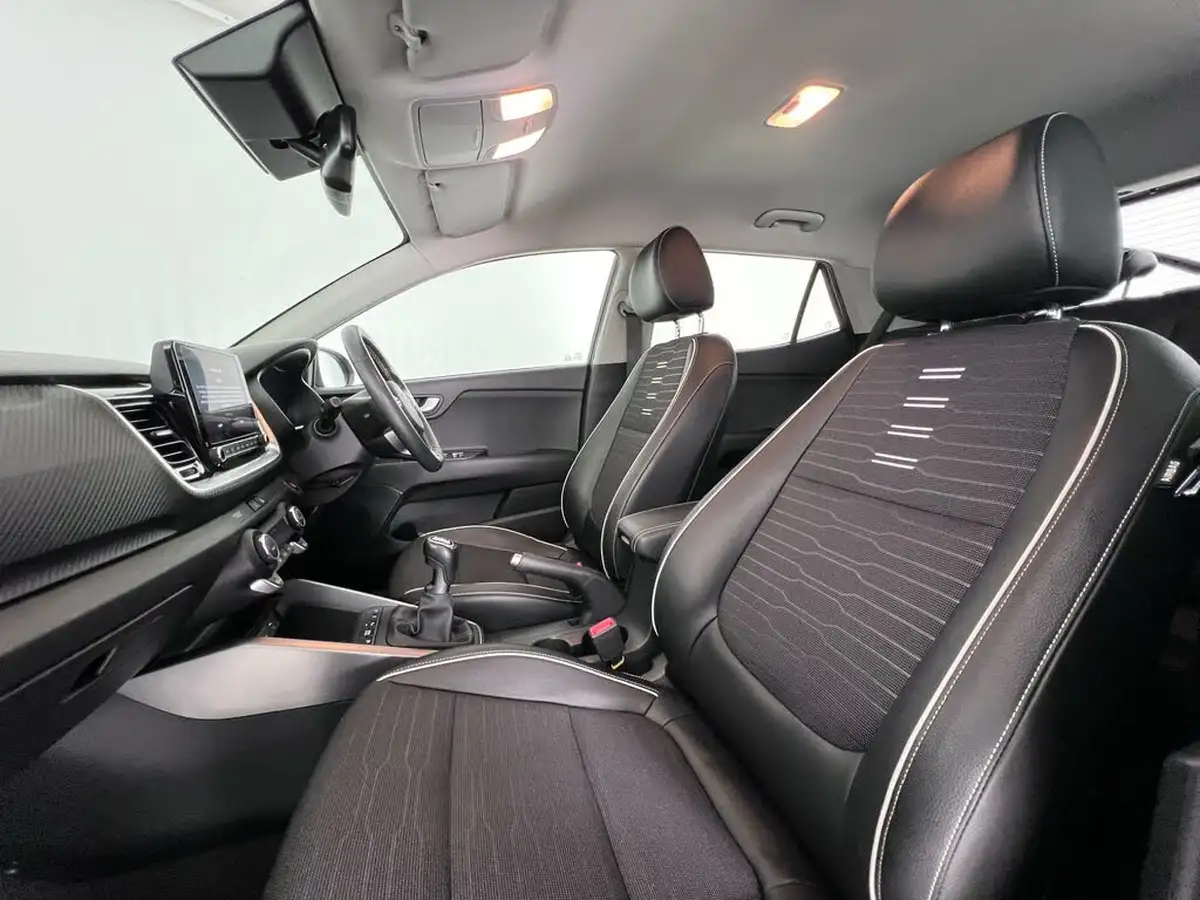2022-kia-stonic-10-t-gdi-gt-line-s-big-13