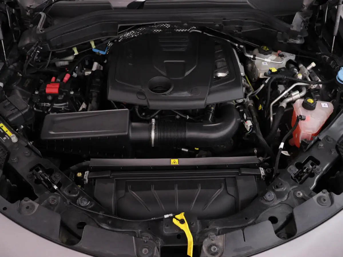 2022-alfa-romeo-stelvio-20-sprint-197bhp-big-40