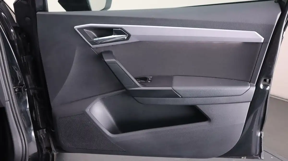 2020-seat-ibiza-10-mpi-fr-big-15