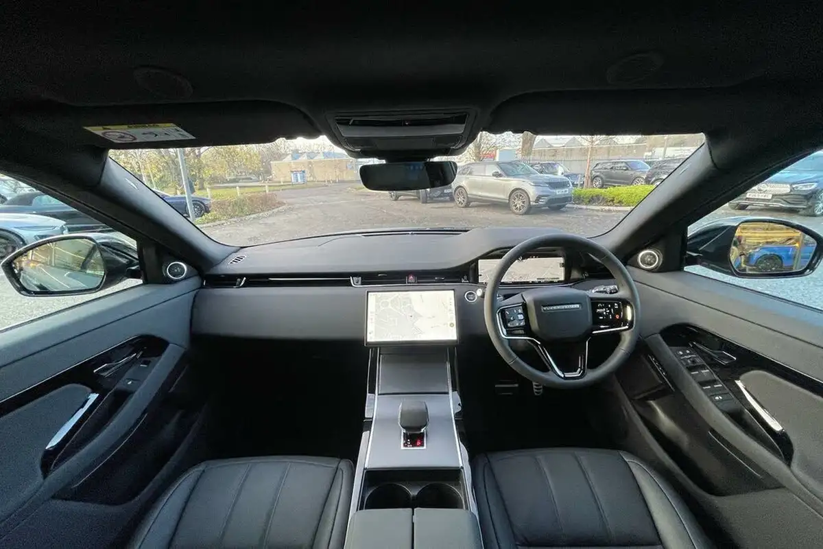 2024-land-rover-range-rover-evoque-20-d200-dynamic-se-big-2