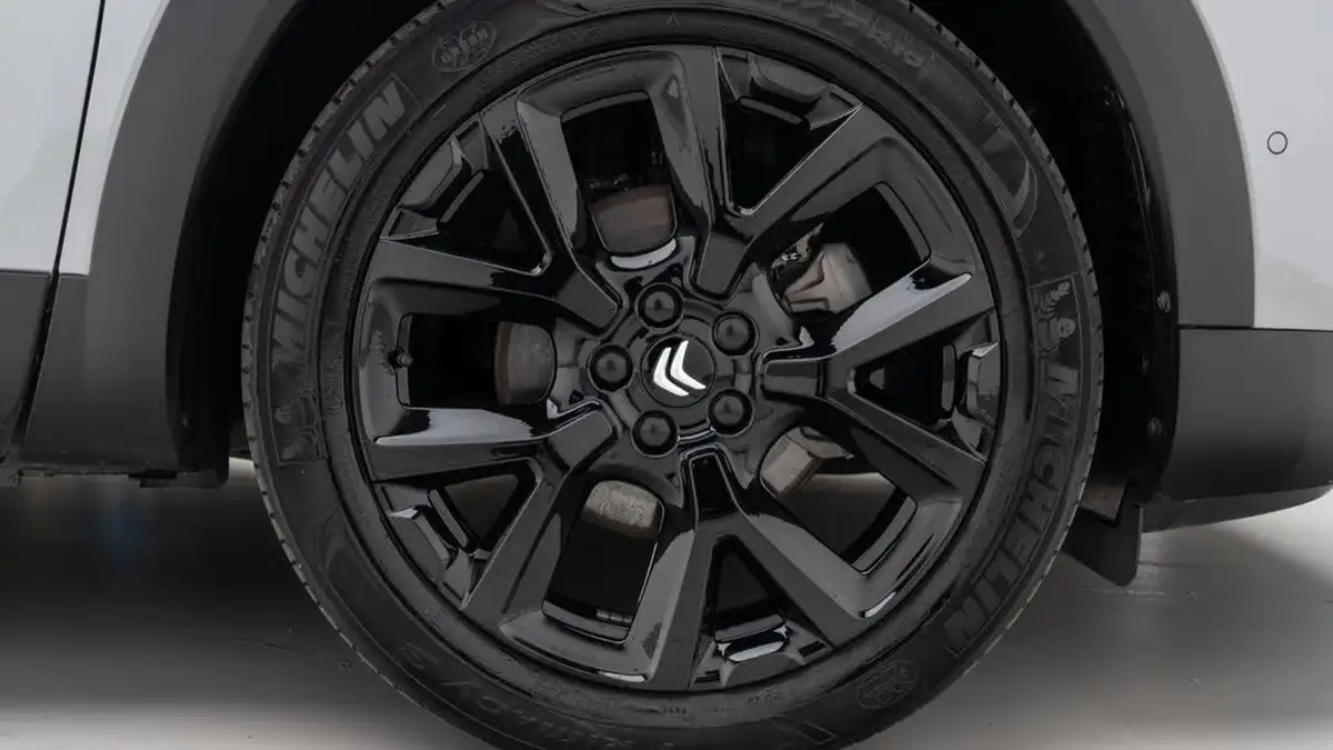 2024-citroen-c5-aircross-12-puretech-e-series-big-28