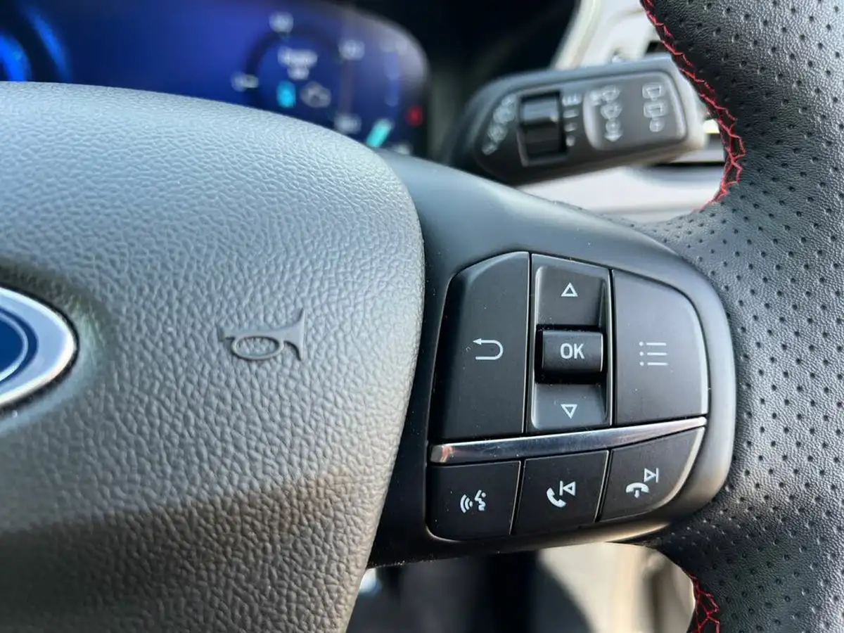 2024-ford-kuga-25t-graphite-tech-edition-190ps-fhev-big-26