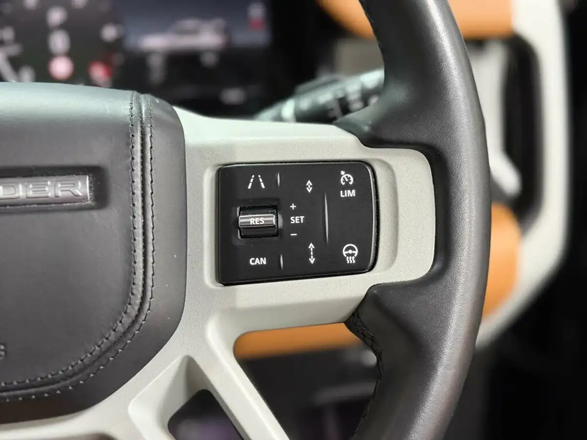 2022-land-rover-90-defender-30-d250-hse-big-38