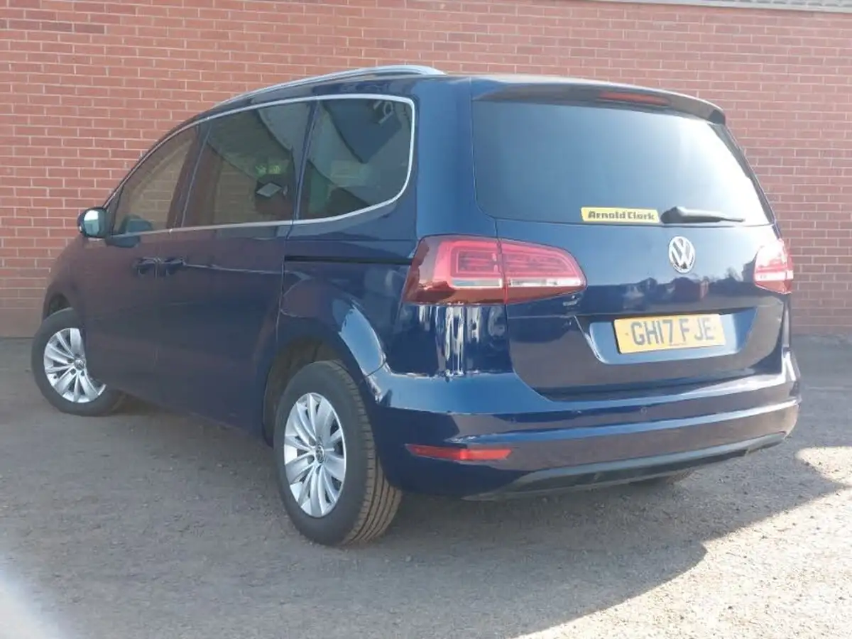 2017-volkswagen-sharan-20tdi-se-150ps-ss-dsg-big-1