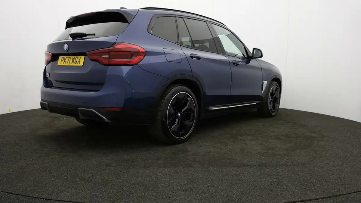 2021-bmw-ix3-e-premier-edition-big-77