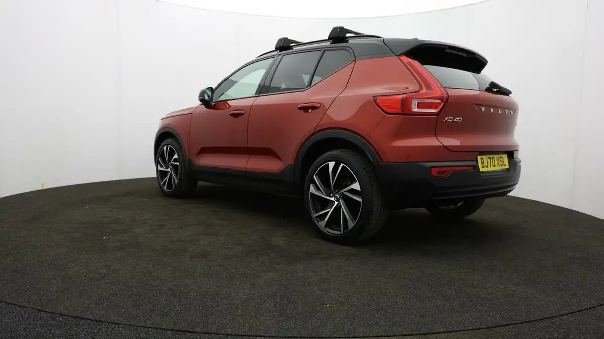 2020-volvo-xc40-15-t3-r-design-big-4