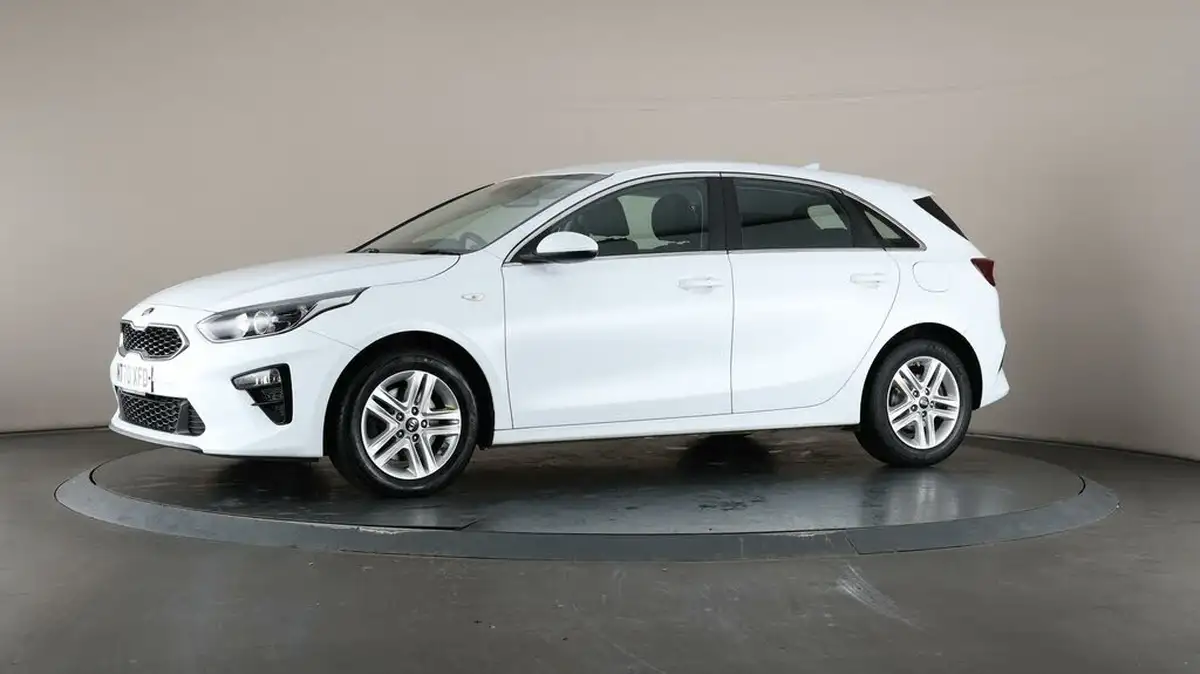 2021-kia-ceed-16crdi-2-nav-114bhp-adap-hatchback-big-32