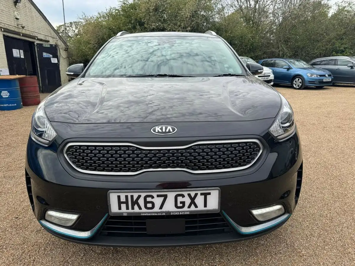 2018-kia-niro-16-gdi-3-156kwh-16-alloy-wheels-big-1