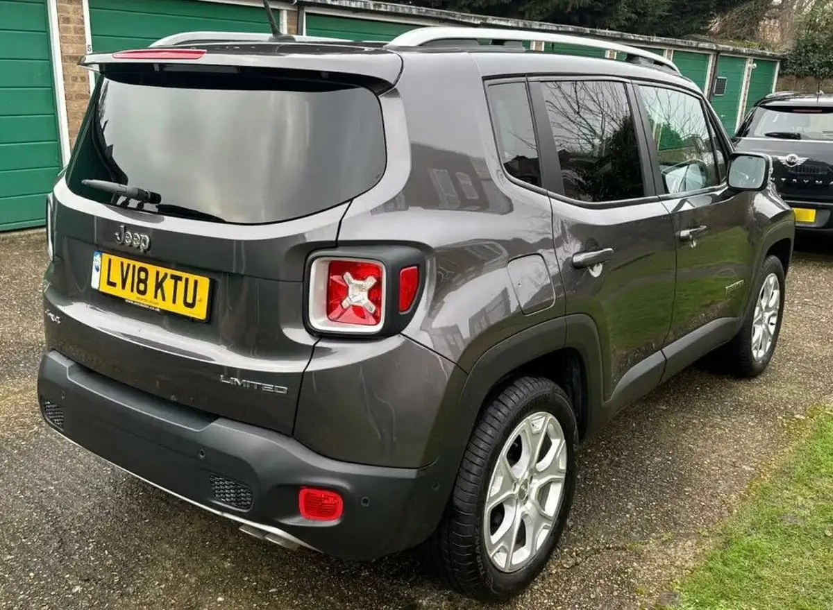 2018-jeep-renegade-20multijet-ii-limited-auto-low-auto-big-6