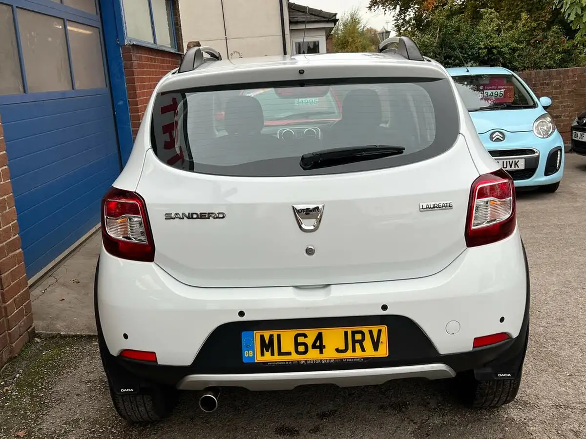 2014-dacia-sandero-stepway-15d-laureate-big-58